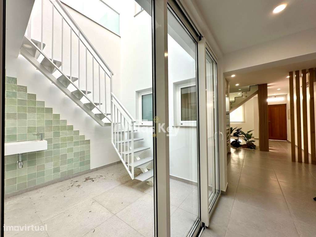 Moradia 6 quartos, no centro de Lagos com excelente vista mar, Lago...-27