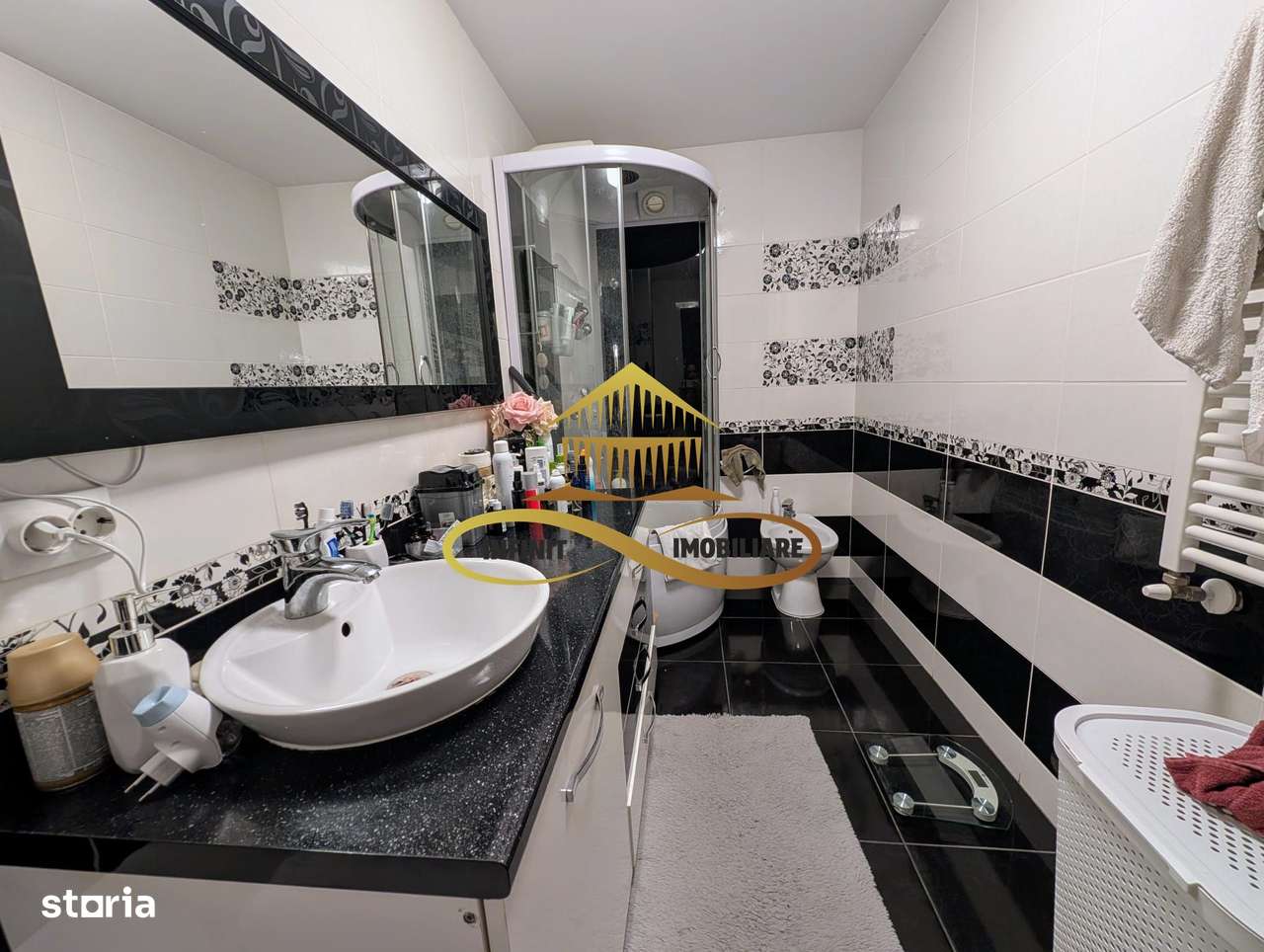 Apartament de vanzare, 4 camere, Bacau-Serbanesti - Imagine principală: 5/19