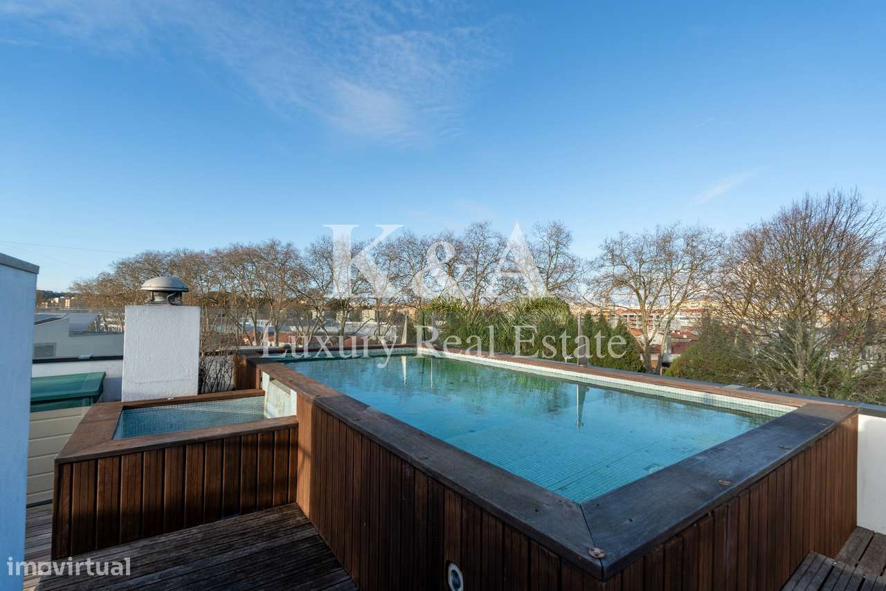 Moradia T4 com jardim e piscina na cobertura - Grande imagem: 5/24