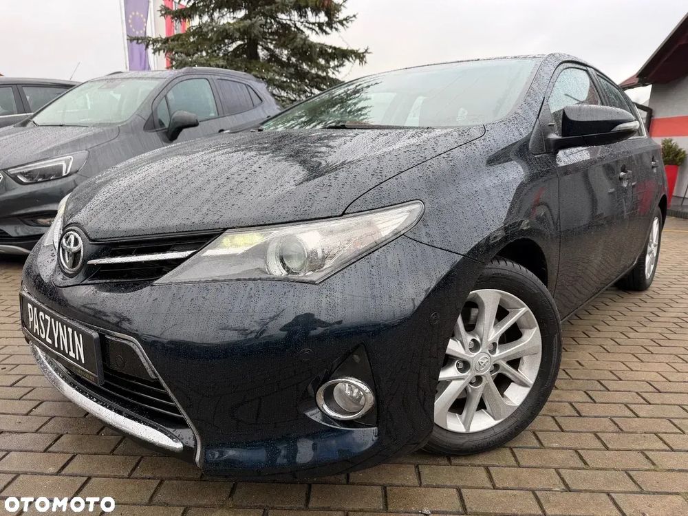 Toyota Auris II (2012-) 2.0 D-4D Edition 2014