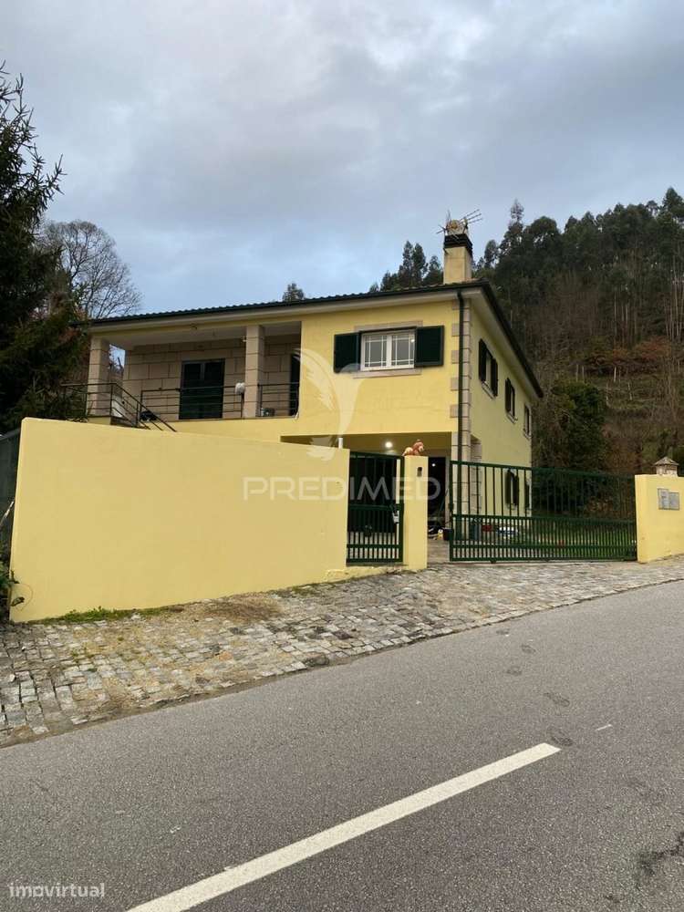 Moradia Isolada T3 em Amarante – 1.070m² de Terreno, a 8 min. do Ce... - Grande imagem: 2/11