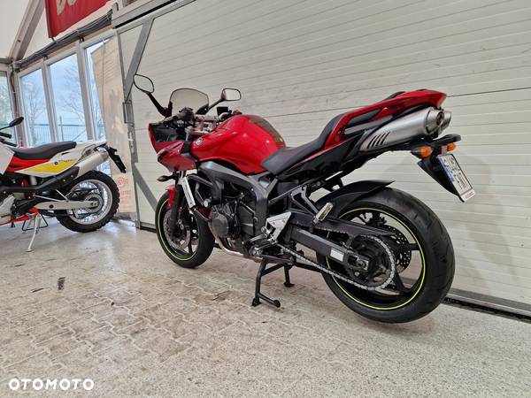 Yamaha FZ - 6