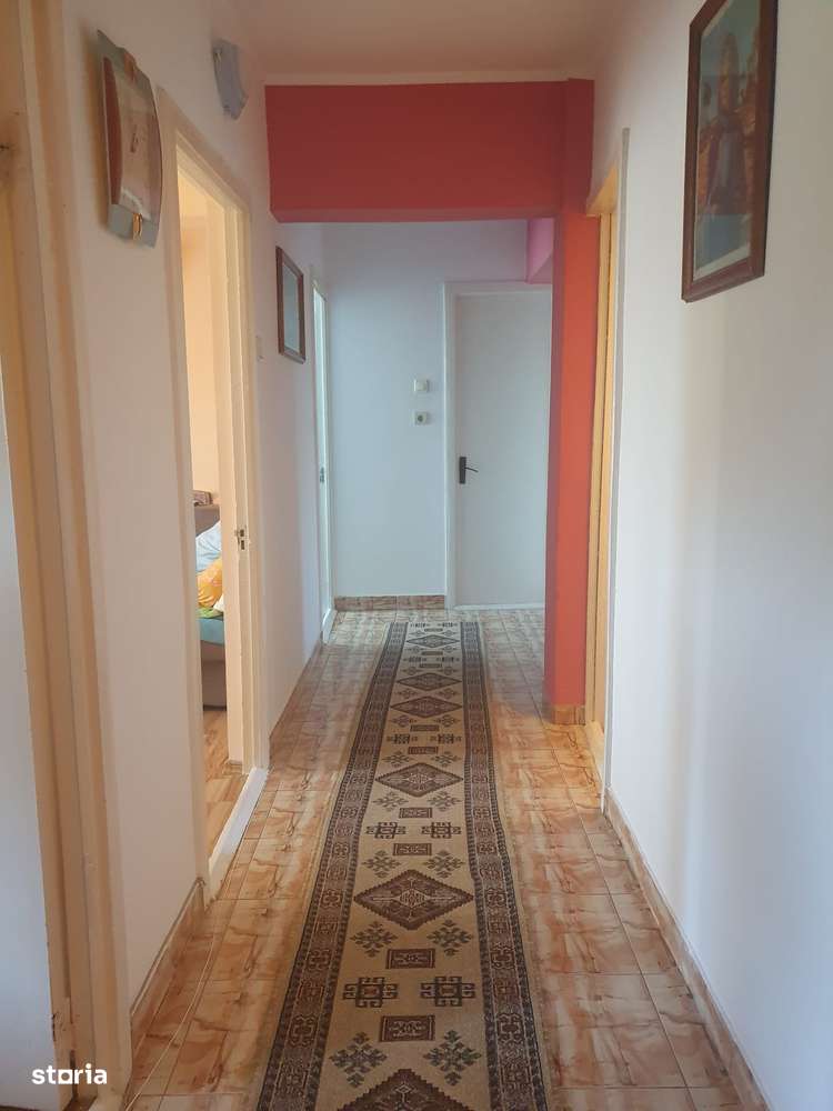 Apartament 4 camere zona Bucovina , decomandat-4