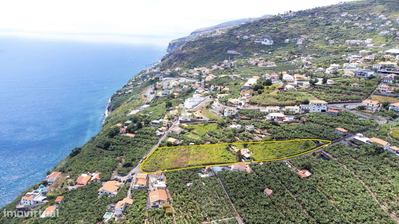 Terreno com 6.896m² e Moradia com Vista Mar - Grande imagem: 5/19
