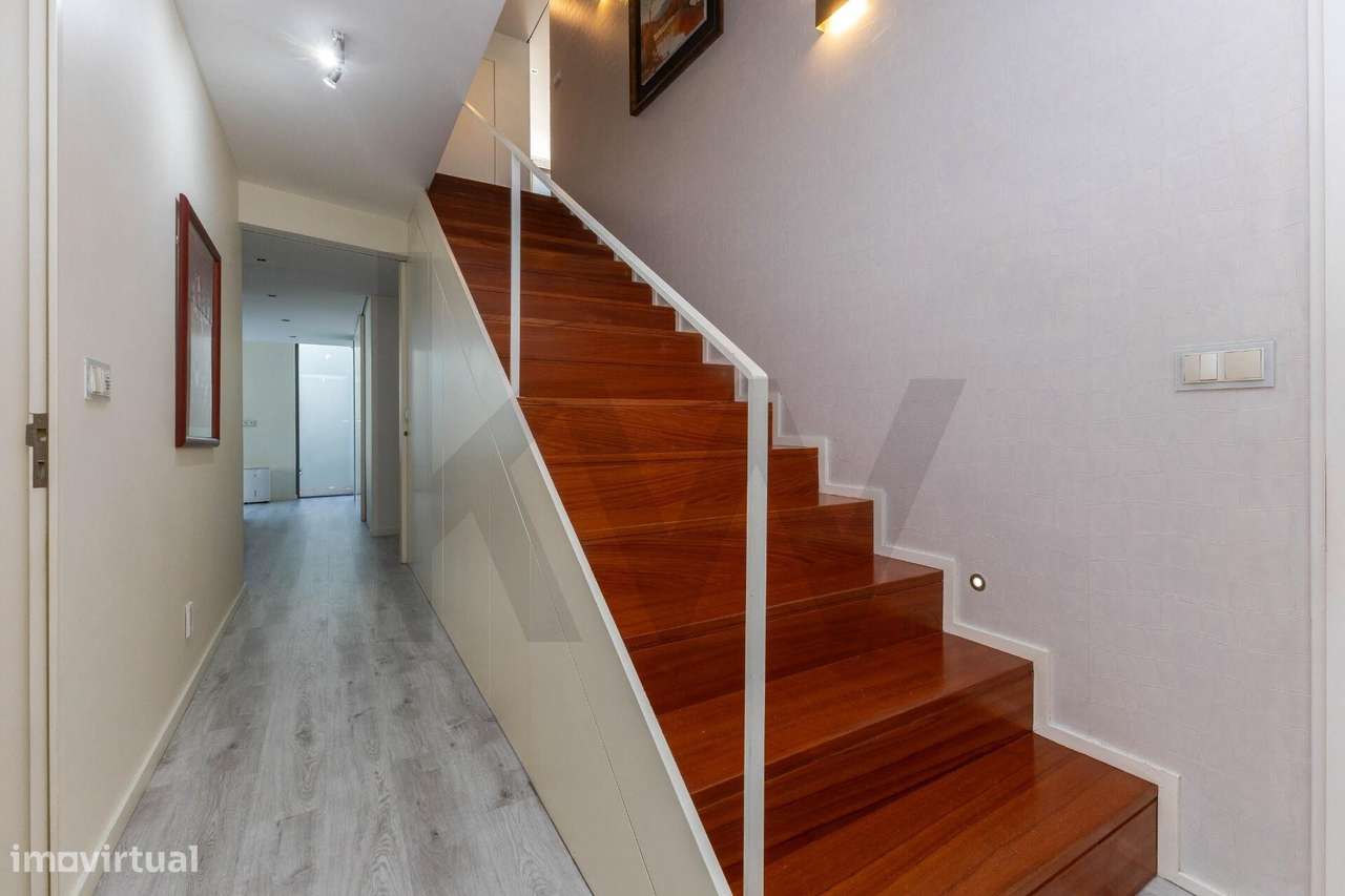 Fantástica moradia T3, com  jardim, piscina, situada em zona tranquila-47