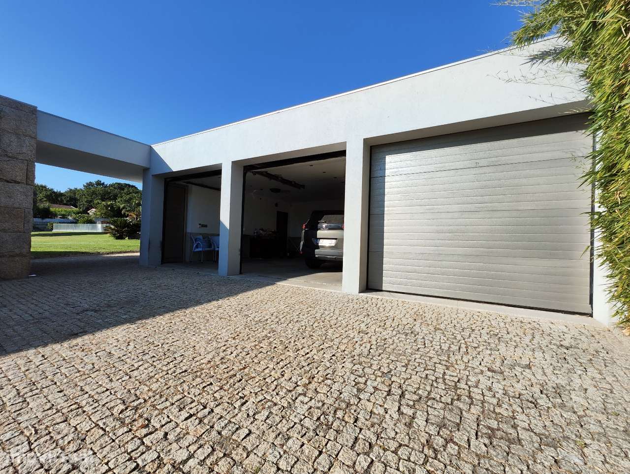 Vende-se moradia de luxo-47