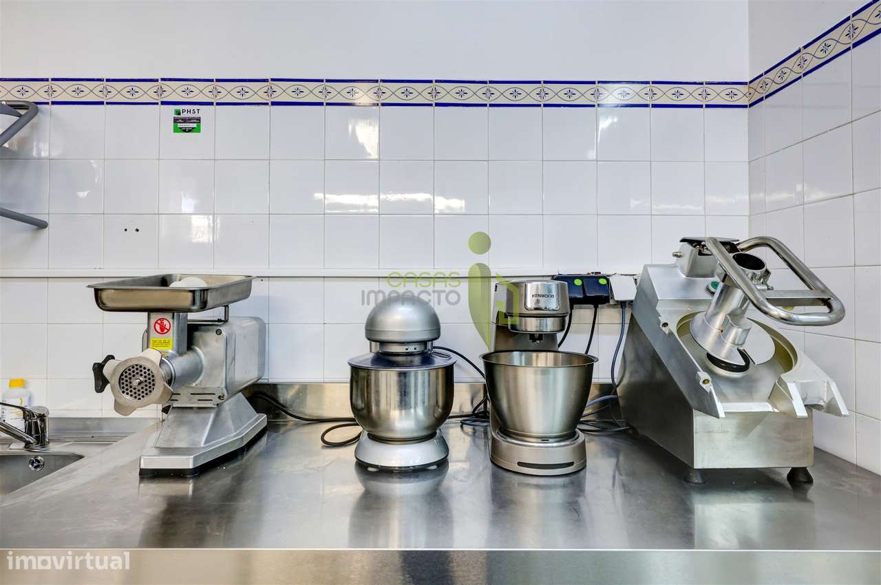 Trespasse de Empresa Alimentar Rentável em Funcionamento – Totalmente-9