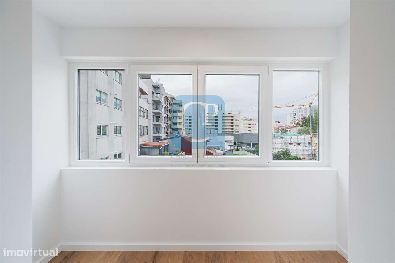 Apartamento T2 remodelado no Carvalhido, Porto - Grande imagem: 2/19