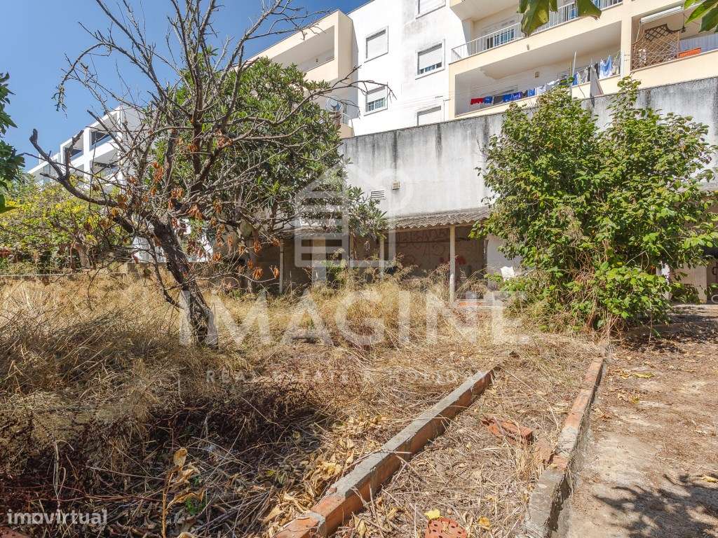 Moradia com 494,5 m² de terreno na Quinta da Amizade, Setúbal-12
