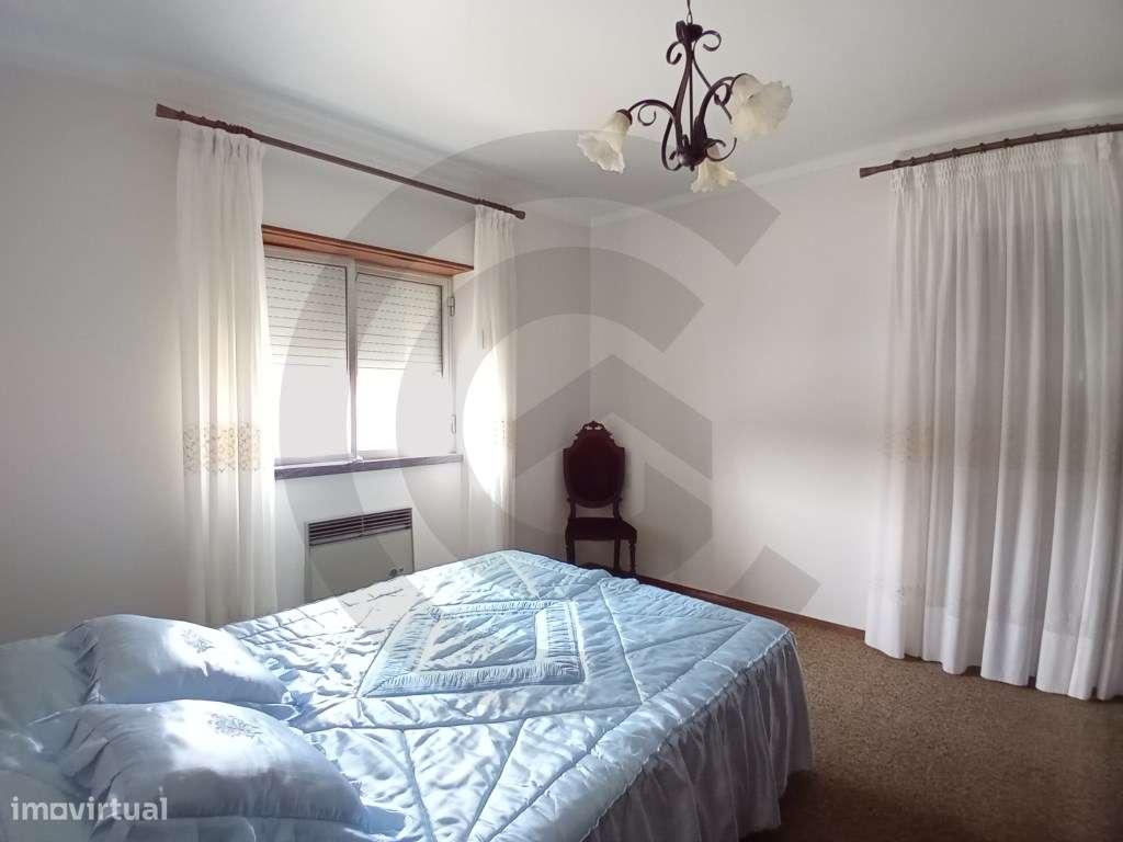 Moradia T5 - Alcanede, Santarém-8