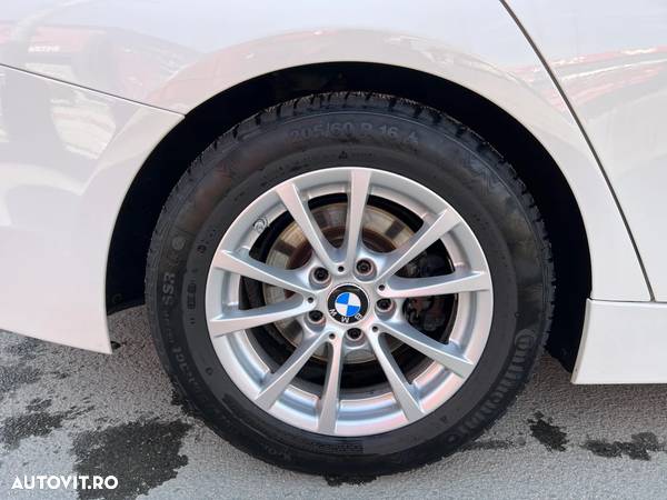 BMW Seria 3 320d Efficient Dynamic Edition Aut. - 11