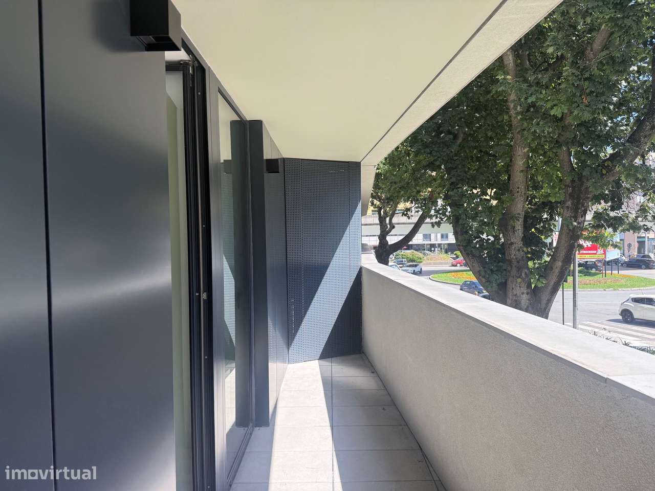 REF#4257 - T1 KIT  C Piscina  - Areosa Paranhos-17