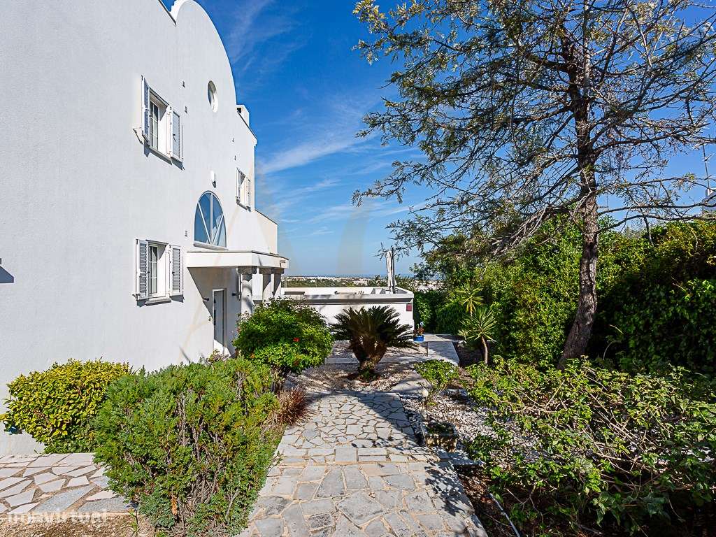 Moradia Exclusiva T4 com Vista Mar e Cidade em Tavira-16