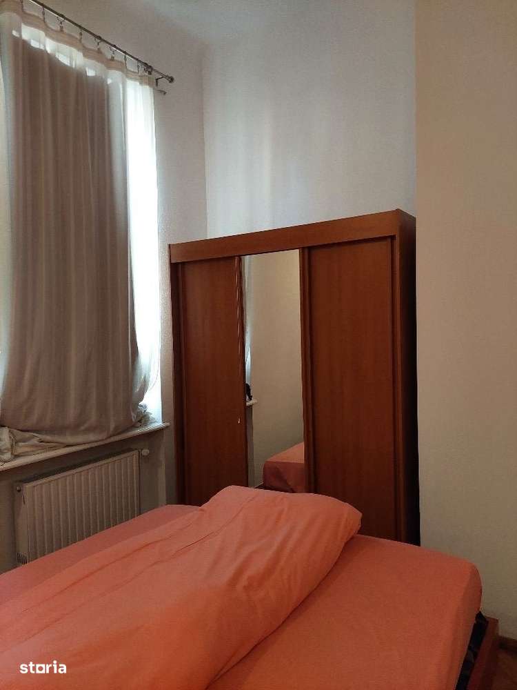 Apartament cu 3 camere la casa pe Bulevardul Victoriei-13