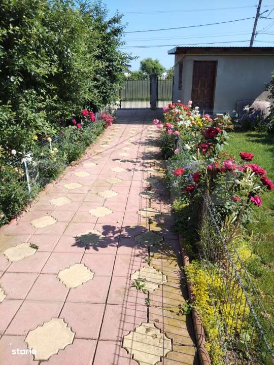 Casa unifamiliala complet mobilata si utilata gata pentru mutare - Imagine principală: 2/19