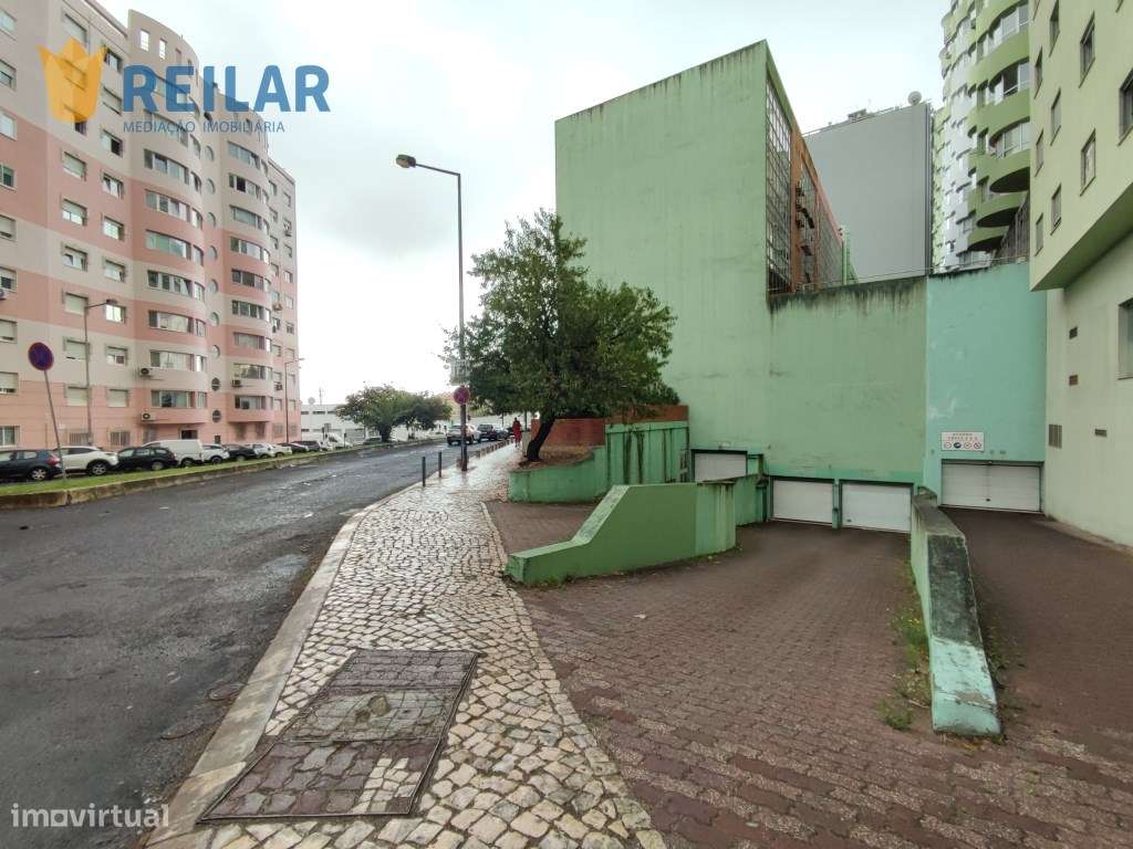 Olaias - Parqueamento 12,5 m2 - Grande imagem: 3/10