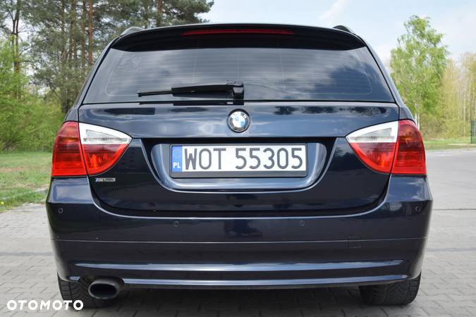 BMW Seria 3 318d DPF Touring - 3