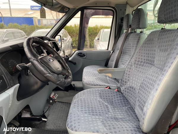 Ford Transit - 13