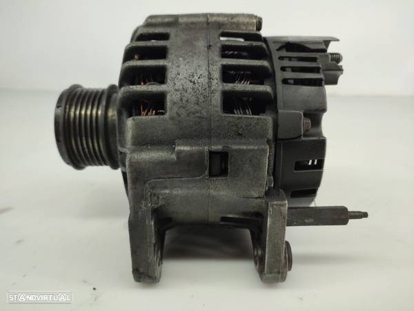 Alternador Skoda Octavia I Combi (1U5) - 4