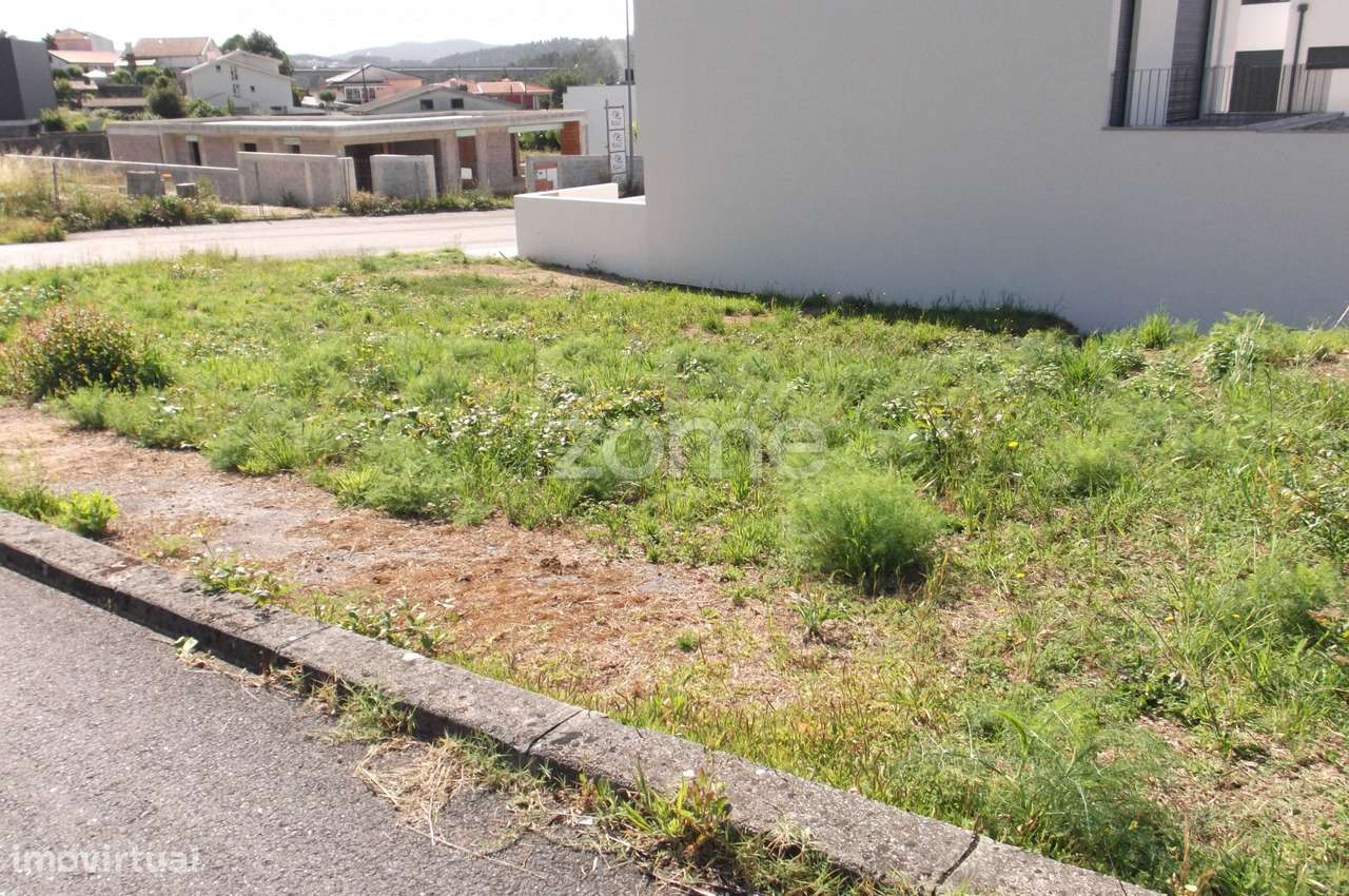 Terreno urbano no centro de Gião (Santa Maria da Feira)-6