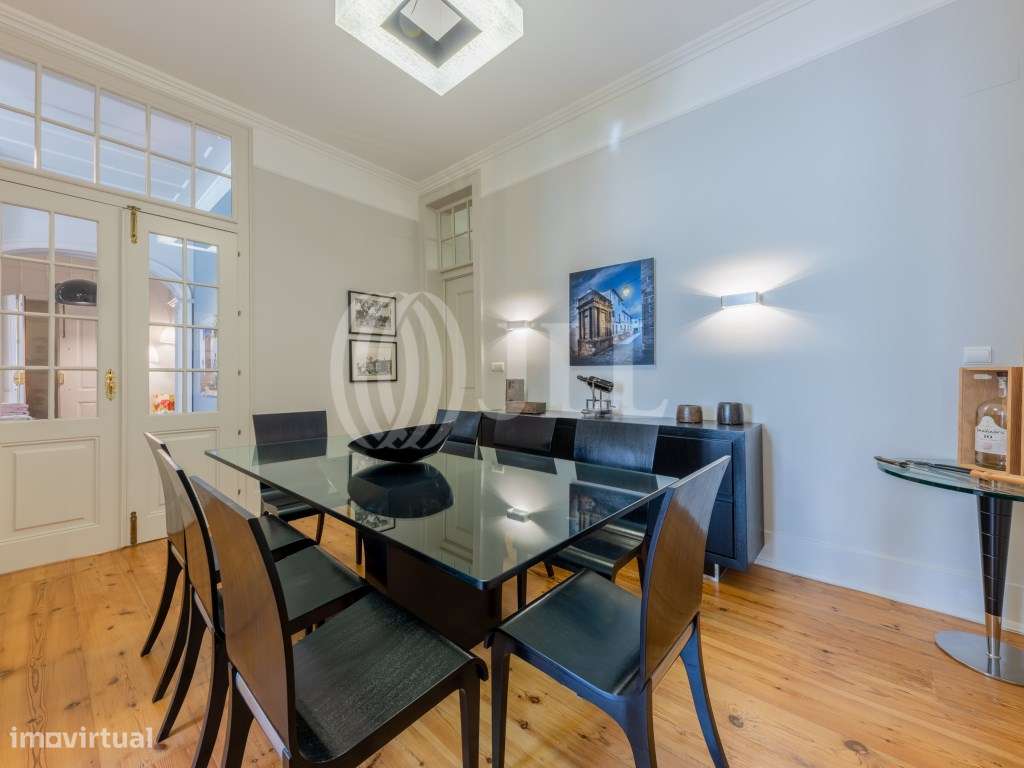 Apartamento T4 com garagem, no Chiado, em Lisboa-10