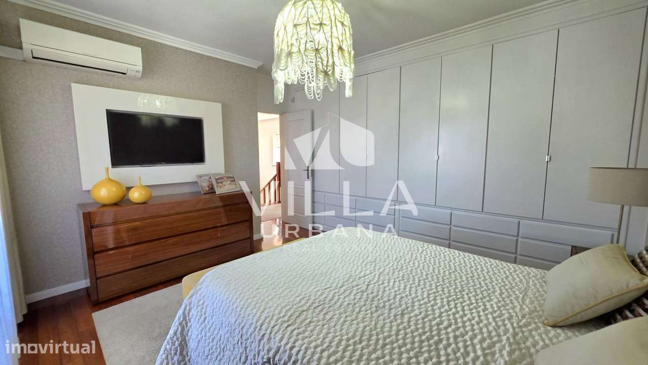 Moradia Isolada T4 com Cave, Sub-cave e Jardim | Charneca da Caparica-17