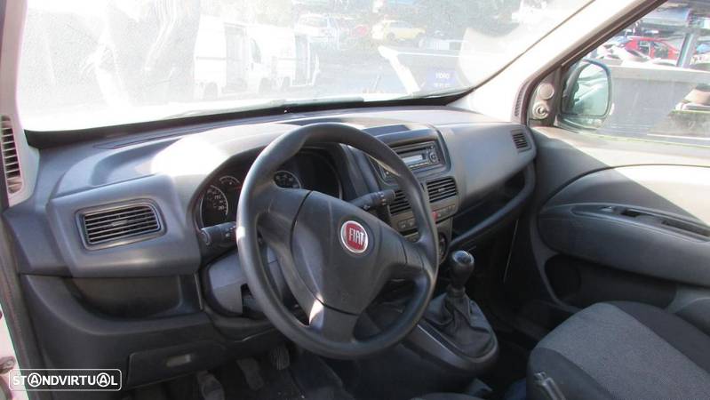 Fiat Doblo 1.3MultiJet 2012 - Peças Usadas (6880) - 6