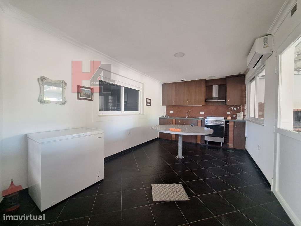 MORADIA T4 NO CENTRO DE ELVAS COM MAIS DE 500M² DE ÁREA-31