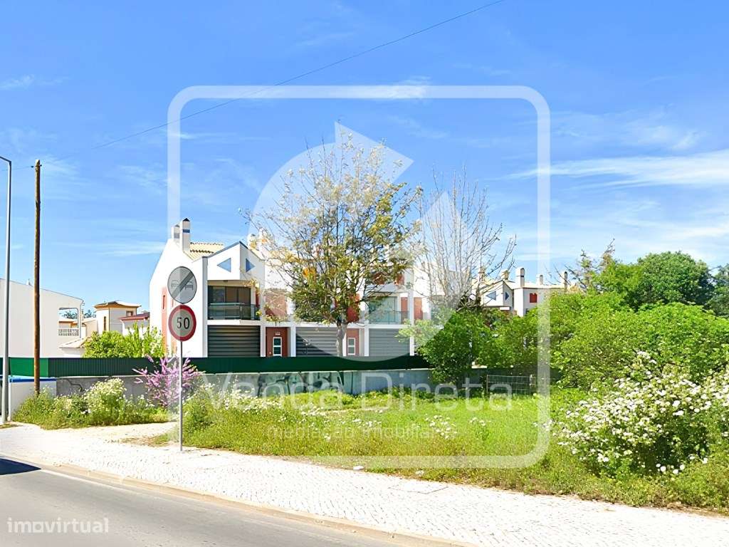 Moradia T3 em Condomínio Fechado | Quinta das Lagoas, Ferreiras - A...-12