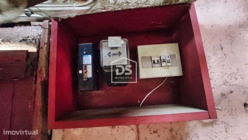 Moradia Devoluta para Reconstrução na Guarda (Gare) - Grande imagem: 4/4