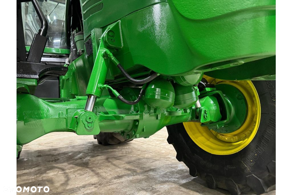 John Deere 7920 - 16