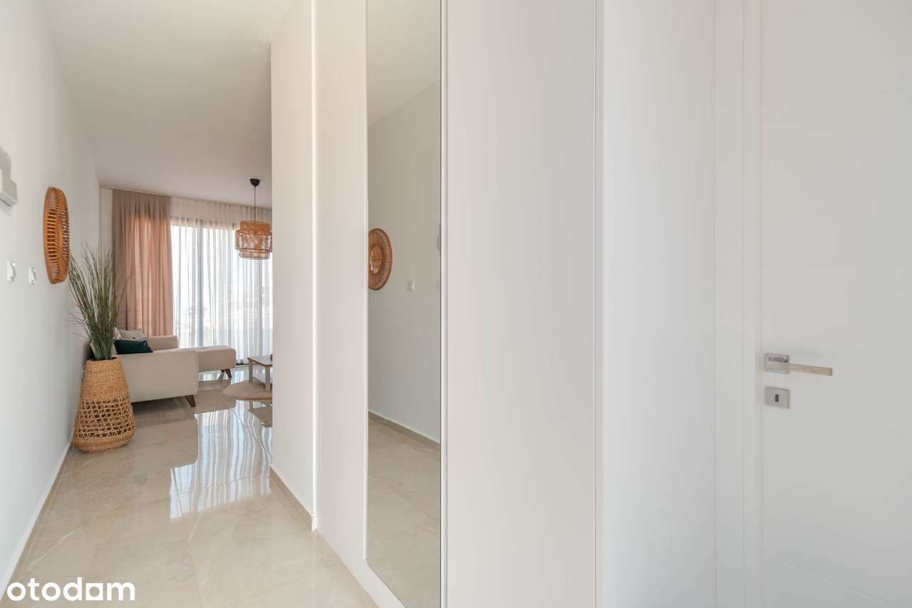 Cypr Apartament 46m2 z tarasem i prywatnym wyjściem-8