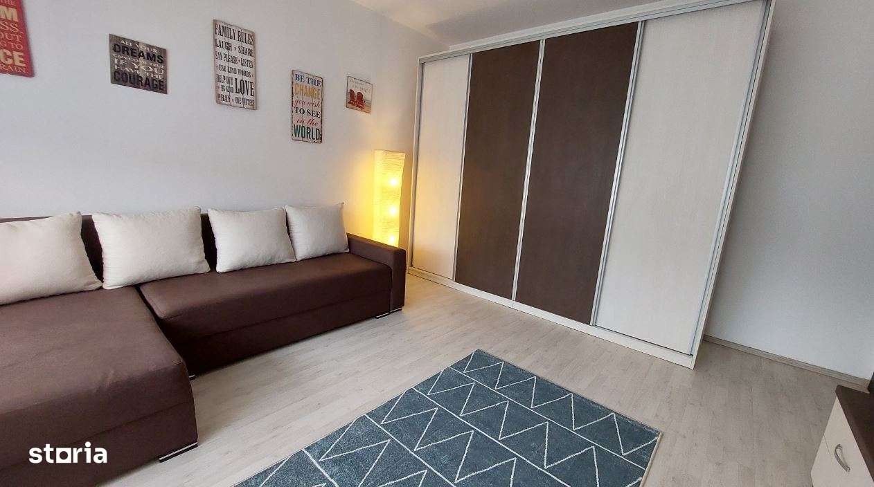 Vand ap.1 camera ,decom, finisat modern, CT, Centru-intrare pe Horea - Imagine principală: 1/3