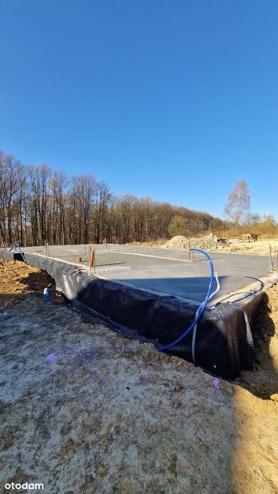 Kompaktowy dom w zielonej okolicy. Bez prowizji-7