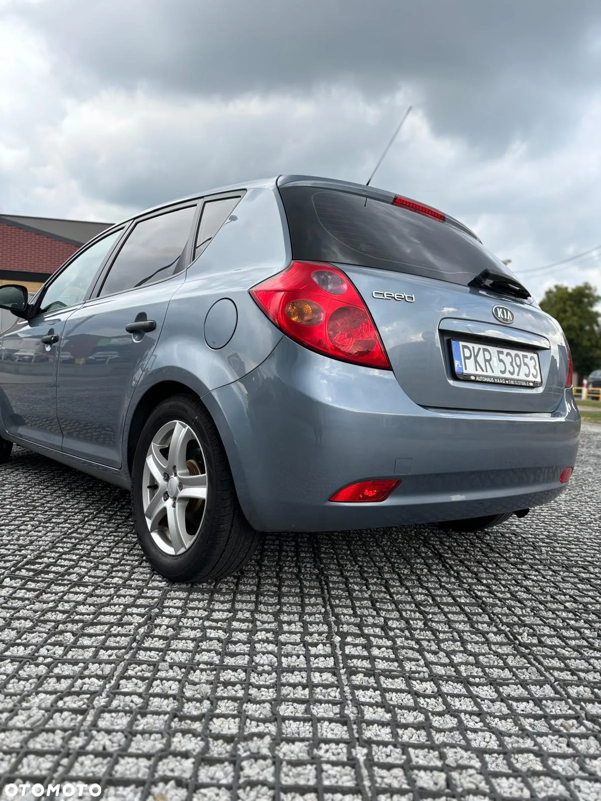 Kia Ceed Cee'd 1.6 Crdi Comfort + - 4