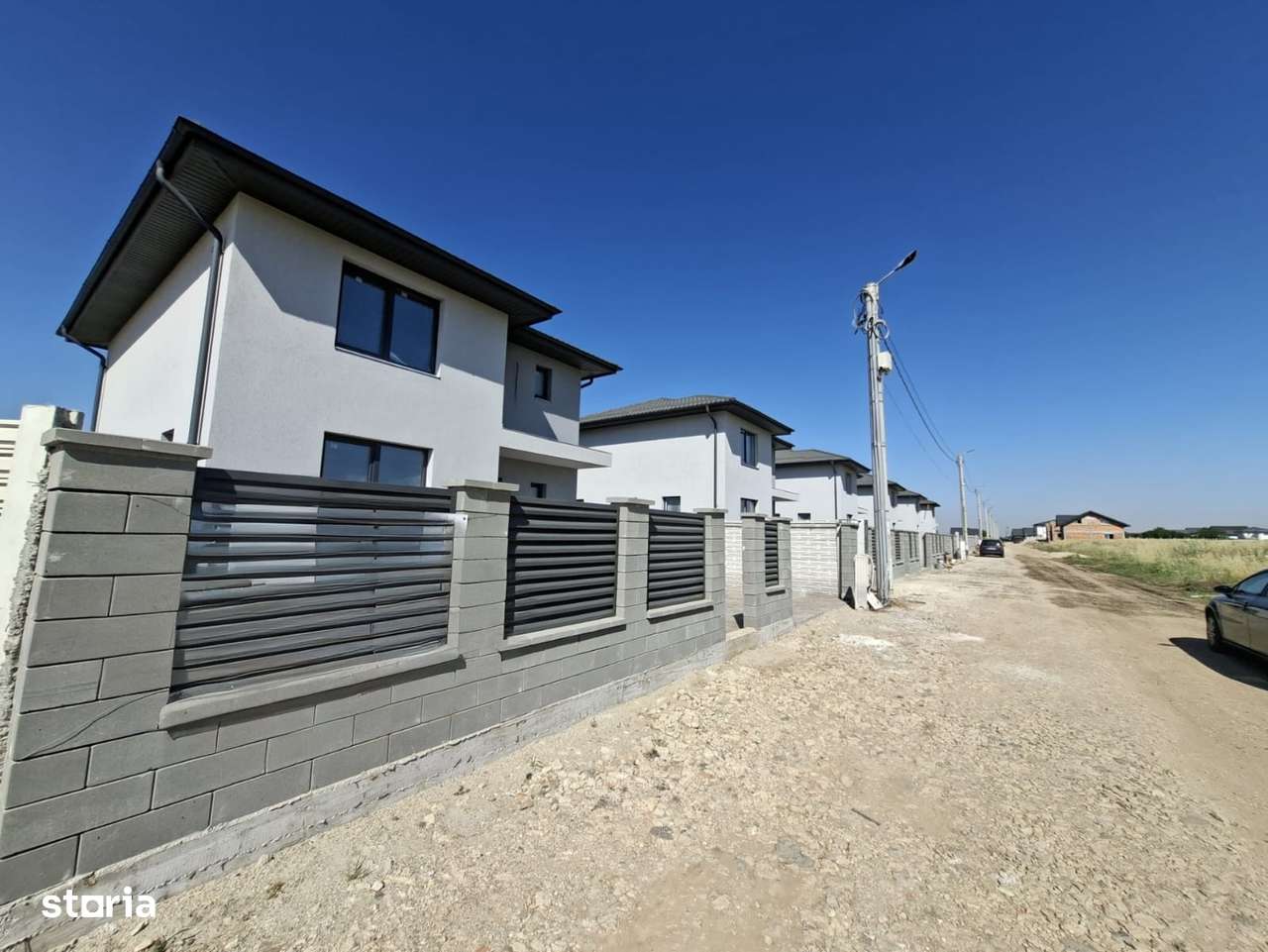 Casa P+1/ 4 camere /Com.Berceni / Asfalt /Comision 0 %-0