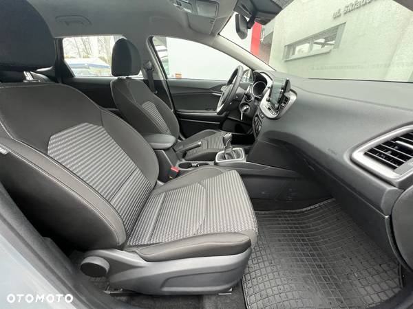 Kia Ceed 1.5 T-GDI M - 24