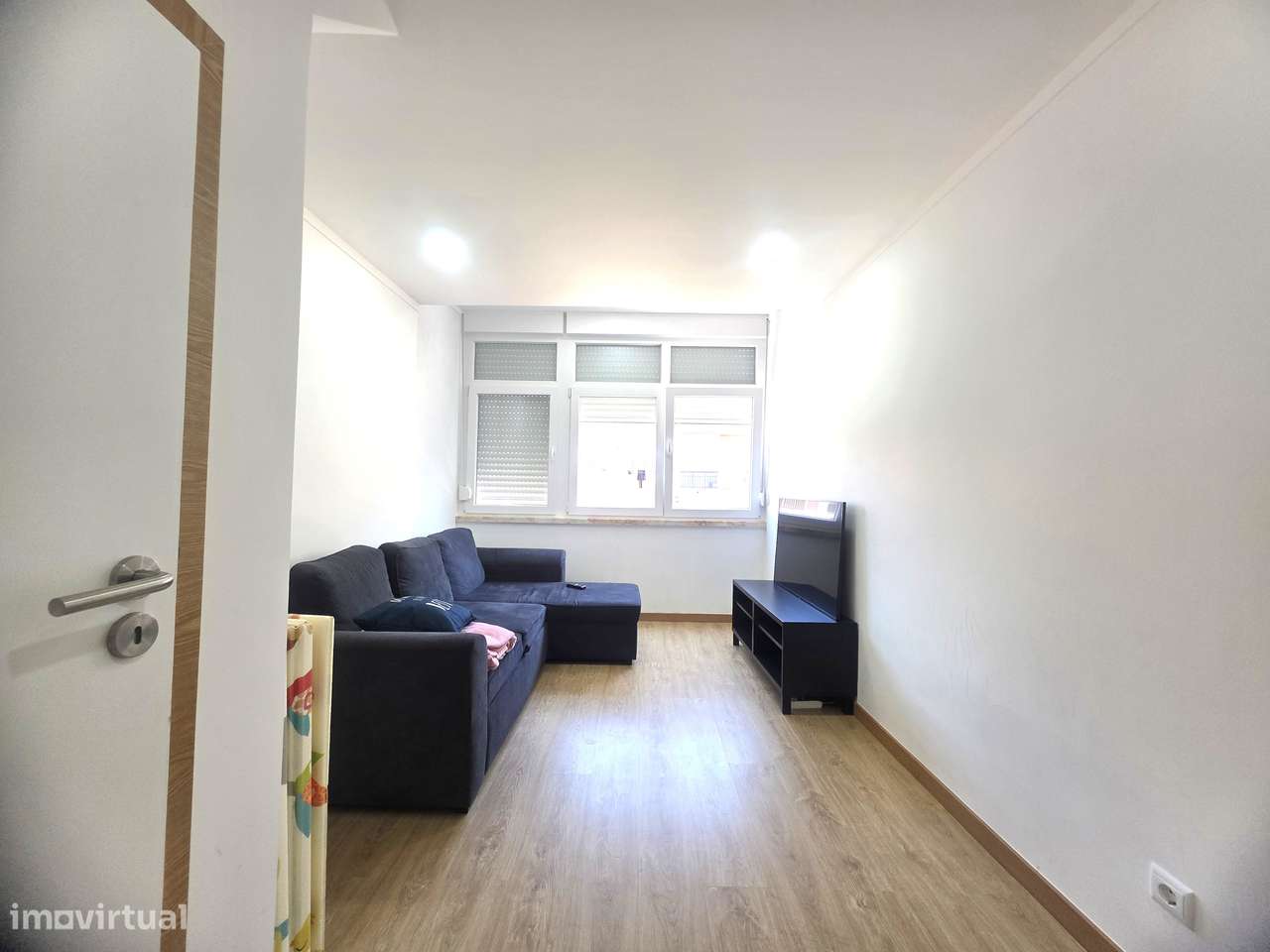 Fantastico Apartamento T2 No Centro Da Amadora