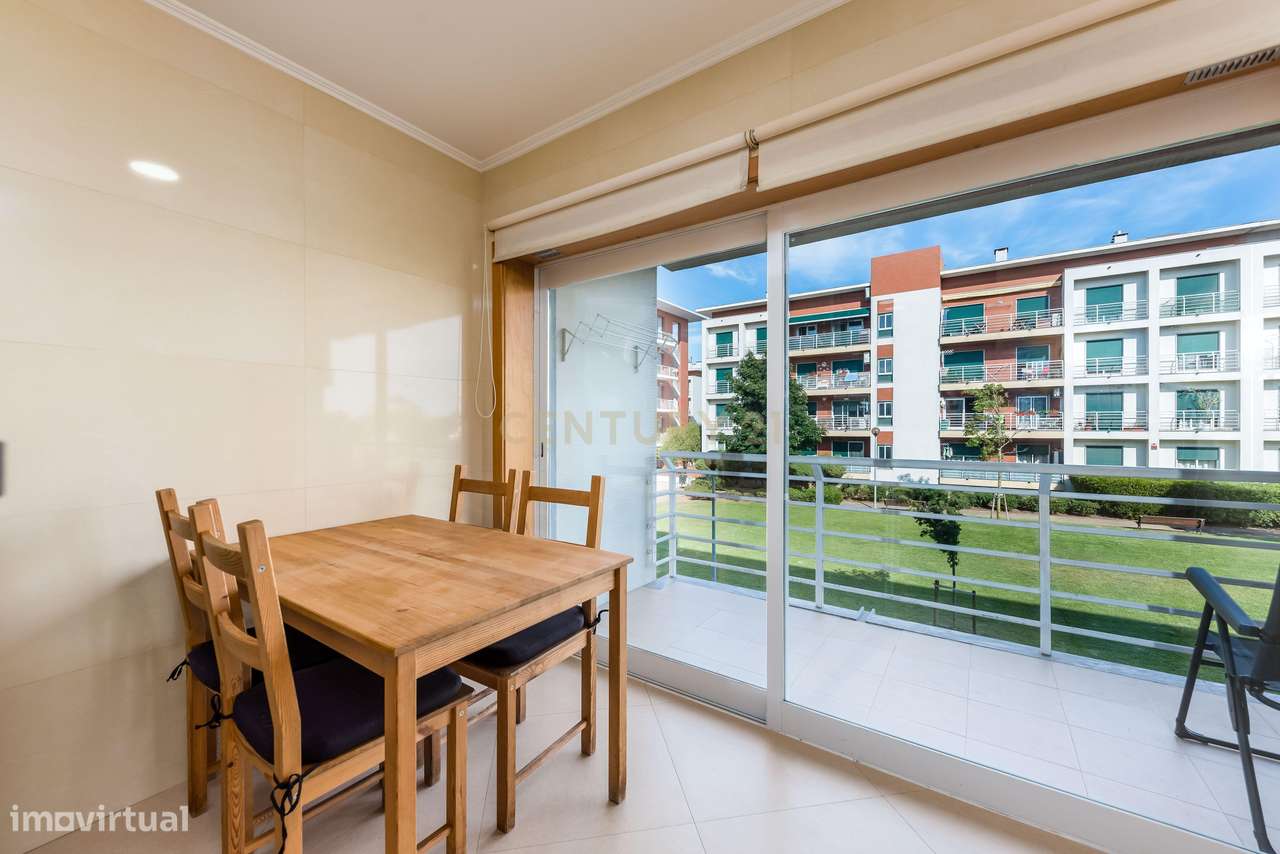 Apartamento T3 com 2 Box e 2 Suítes. Vista Panorâmica em Oeiras-11
