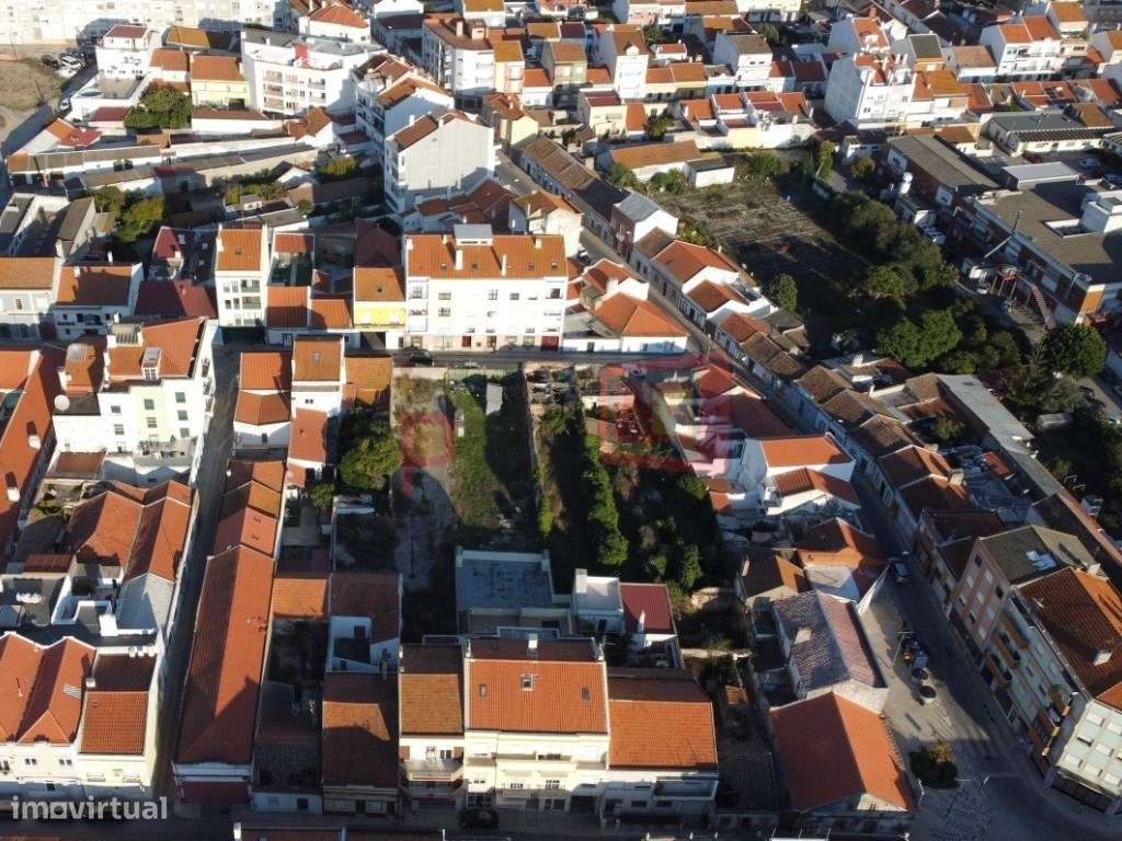 TERRENO URBANO - Grande imagem: 2/3