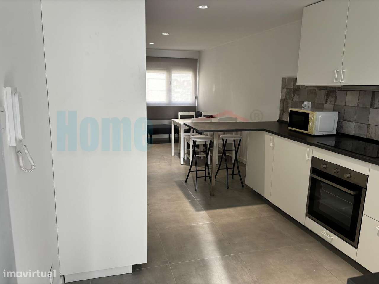 Apartamento T4 Remodelado e Mobilado Charquinho, Benfica-10