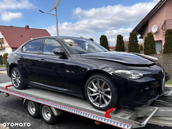 Alfa Romeo Giulia 2.0 Turbo 16V AT8 Sprint - 25