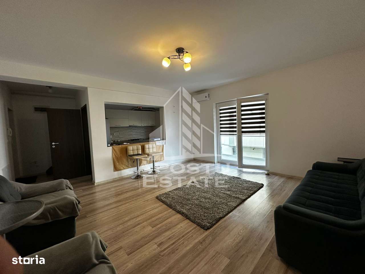 Apartament 2 camere, centrala proprie, loc de parcare, Giroc - Imagine principală: 1/8