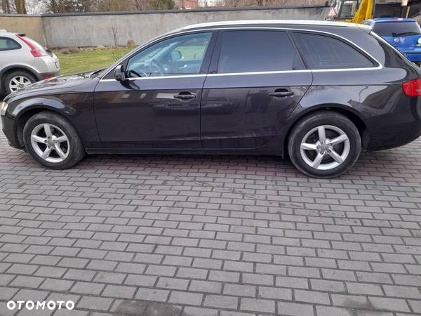 Audi A4 Avant 2.0 TDI DPF multitronic Ambiente - 3