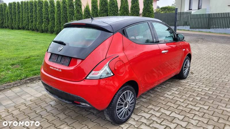 Lancia Ypsilon 1.2 8V Platinum S&S - 4