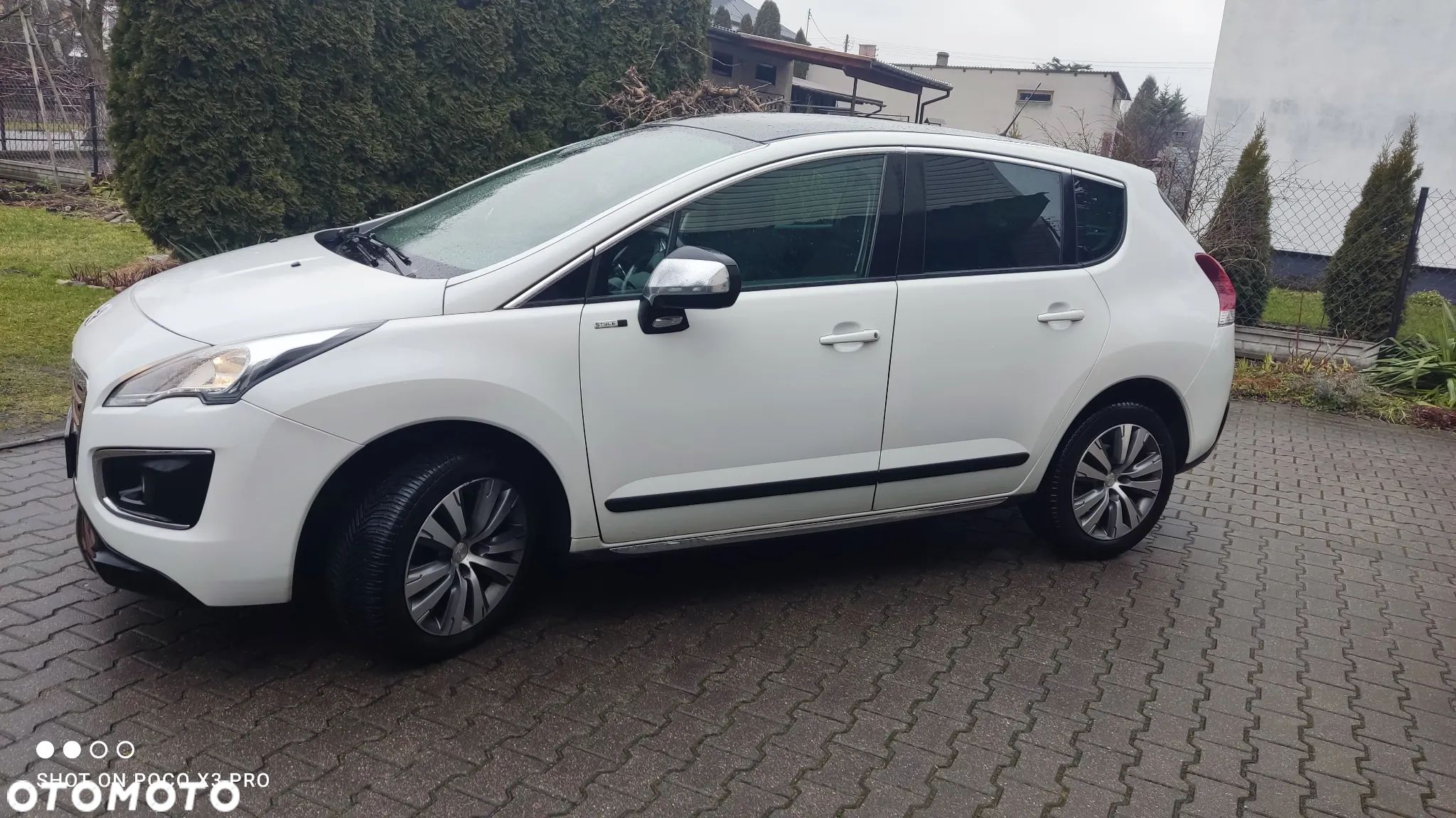 Peugeot 3008 1.6 THP Style - 1