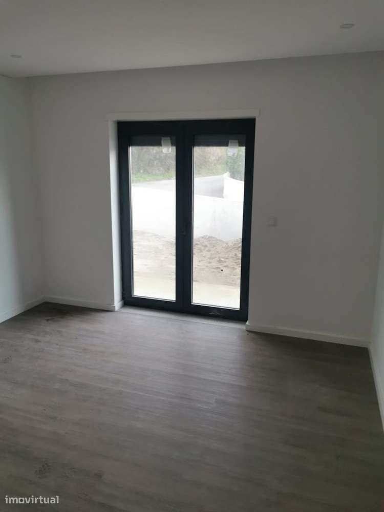 Moradia T3+1 em São Torcato - Guimarães-5