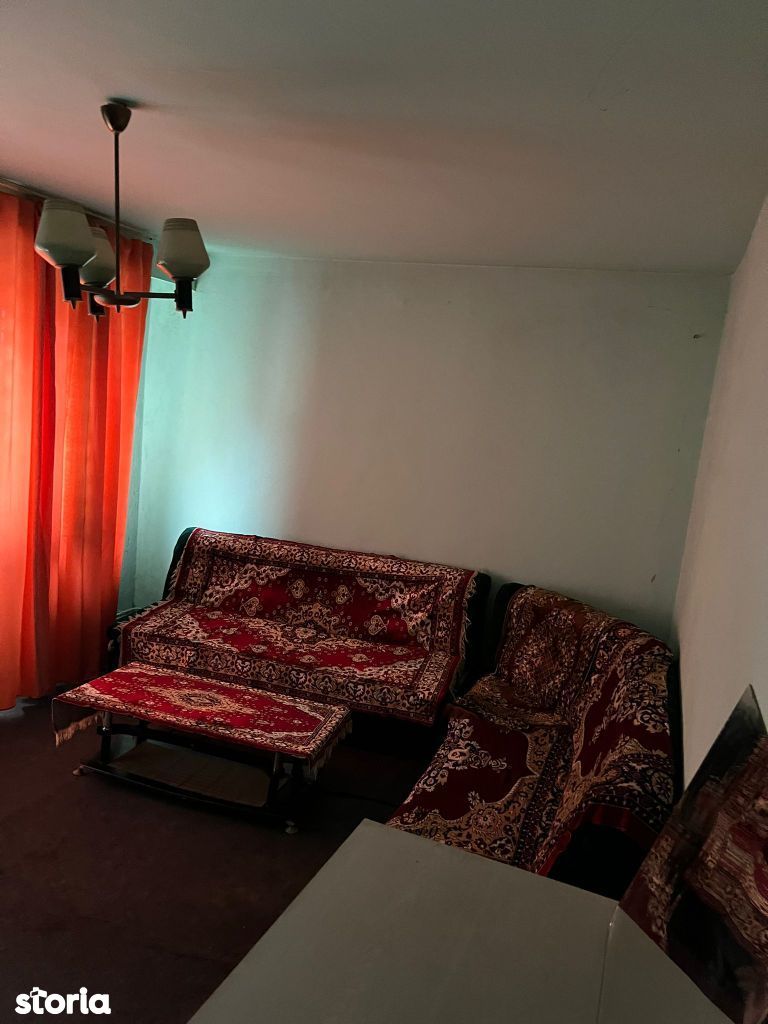 Apartament 3 camere decomandat,2 băi,70 mp,Deva-Eminescu