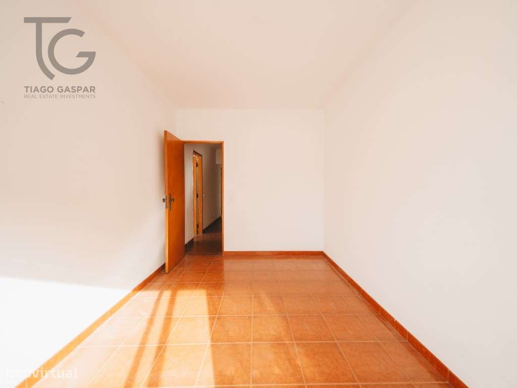 Apartamento T3 com 2 WC nas Caldas da Rainha-17