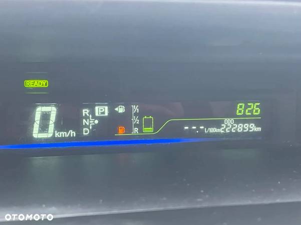 Toyota Prius+ (Hybrid) - 16